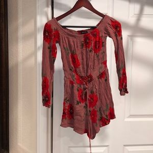 Kendall & Kylie romper floral off the shoulder
